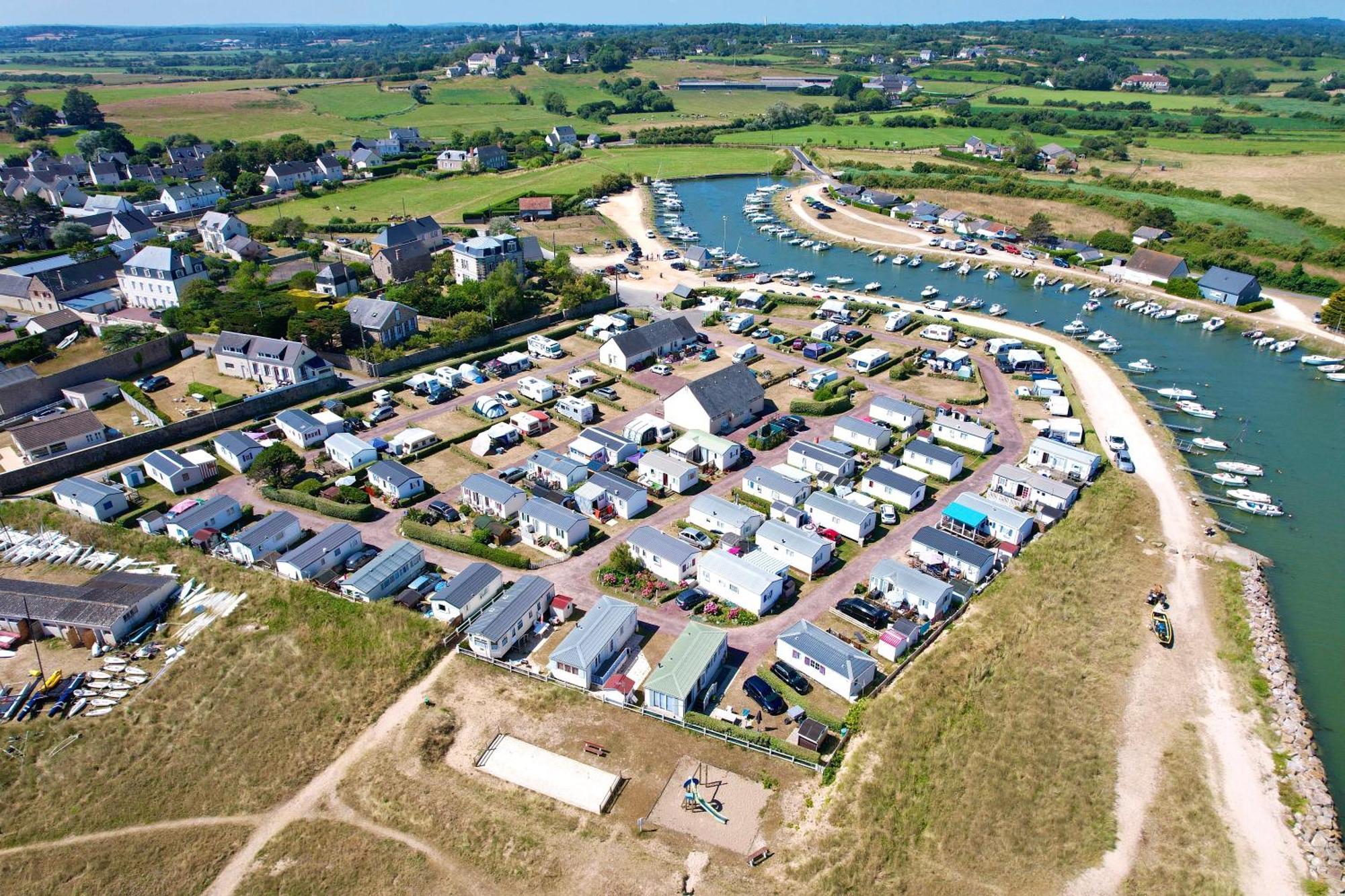 Camping La Sinope Quinéville Extérieur photo